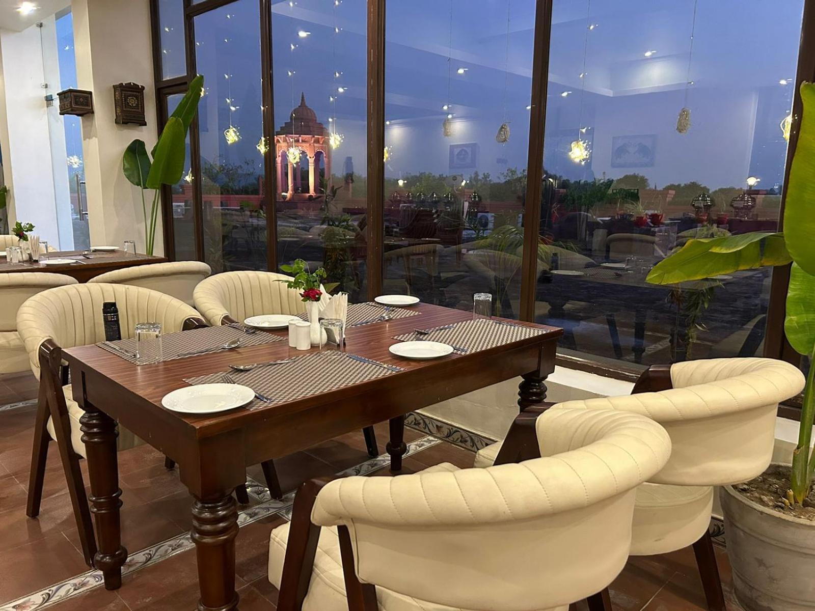 Gautam Hotels & Resorts Khajurāho المظهر الخارجي الصورة