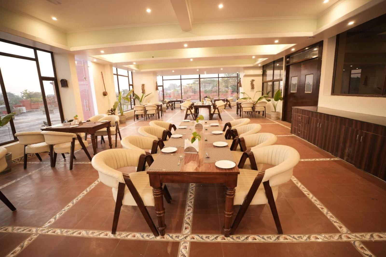 Gautam Hotels & Resorts Khajurāho المظهر الخارجي الصورة